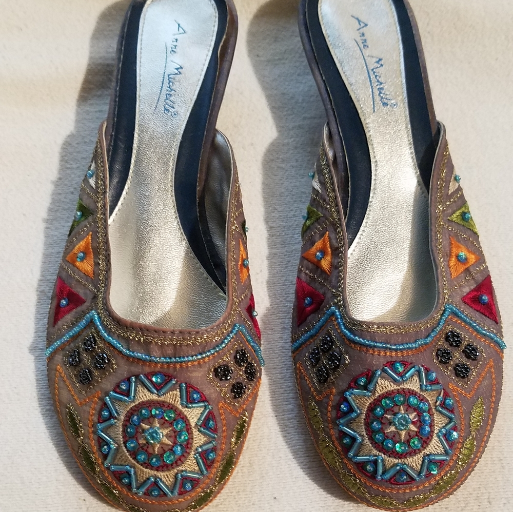 Anne Michelle pumps